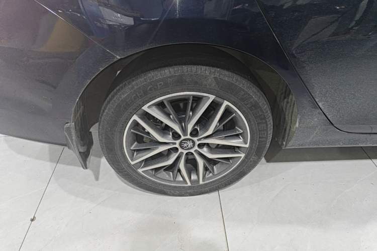 Used BYD Qin PLUS 2023 Champion Edition DM-i 120KM Leading Model Exterior 5