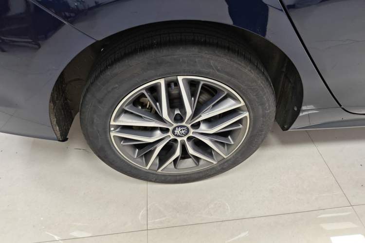 Used BYD Qin PLUS 2023 Champion Edition DM-i 120KM Beyond Model Exterior 5