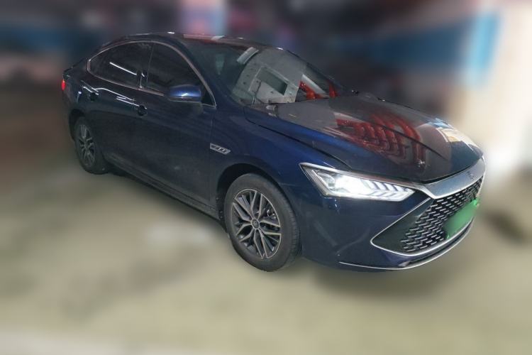 Used BYD Qin PLUS 2023 Champion Edition DM-i 120KM Leading Model Front Right 45 Deg