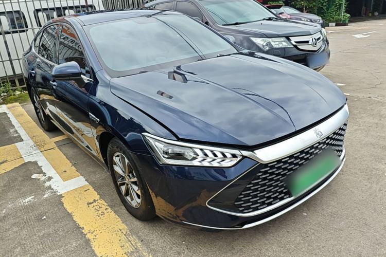 Used BYD Qin PLUS 2023 Champion Edition DM-i 55KM Leading Model Front Right 45 Deg