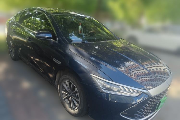 Used BYD Qin PLUS 2023 Champion Edition DM-i 55KM Leading Model Front Right 45 Deg