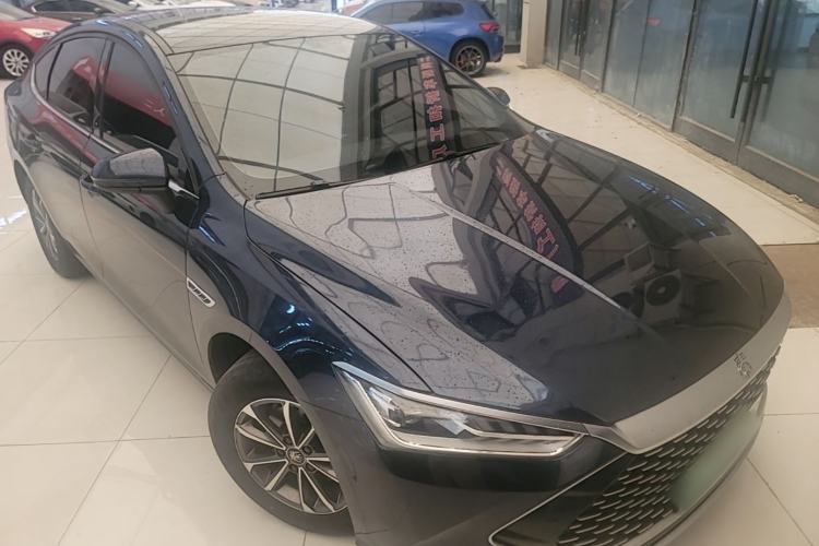 Used BYD Qin PLUS 2023 Champion Edition DM-i 55KM Leading Model Front Right 45 Deg