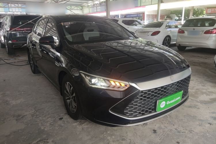 Used BYD Qin PLUS 2023 Champion Edition DM-i 55KM Leading Model Front Right 45 Deg