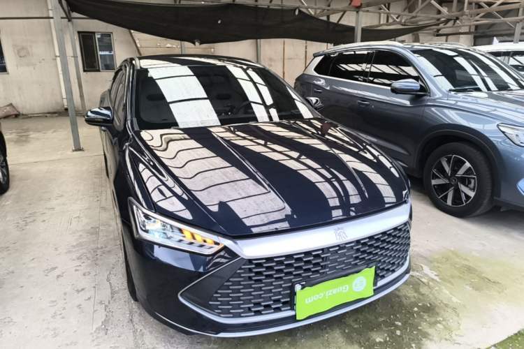 Used BYD Qin PLUS 2023 Champion Edition DM-i 55KM Leading Model Front Right 45 Deg