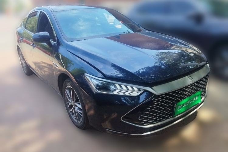 Used BYD Qin PLUS 2023 Champion Edition DM-i 120KM Leading Model Front Right 45 Deg
