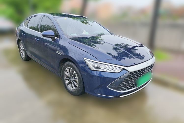 Used BYD Qin PLUS 2023 Champion Edition DM-i 55KM Leading Model Front Right 45 Deg