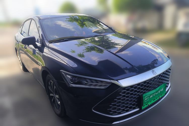Used BYD Qin PLUS 2023 Champion Edition DM-i 55KM Leading Model Front Right 45 Deg