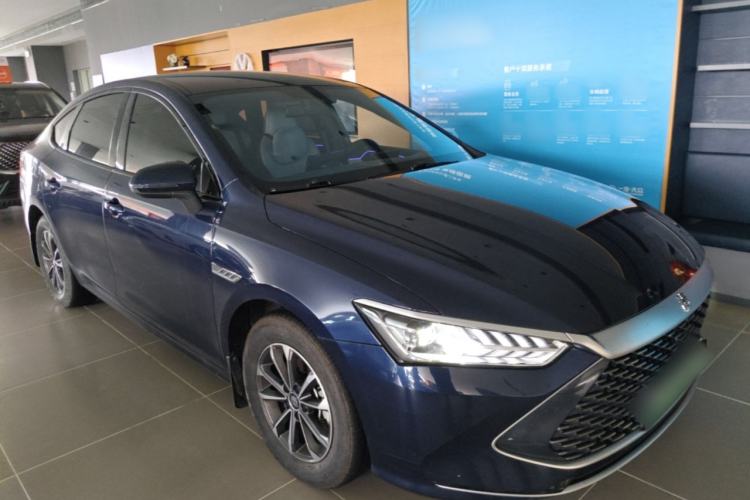 Used BYD Qin PLUS 2023 Champion Edition DM-i 55KM Leading Model Front Right 45 Deg