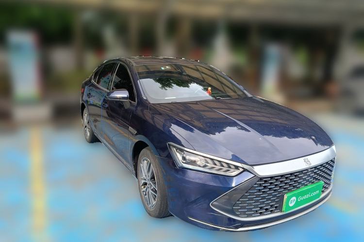 Used BYD Qin PLUS 2023 Champion Edition DM-i 120KM Leading Model Front Right 45 Deg