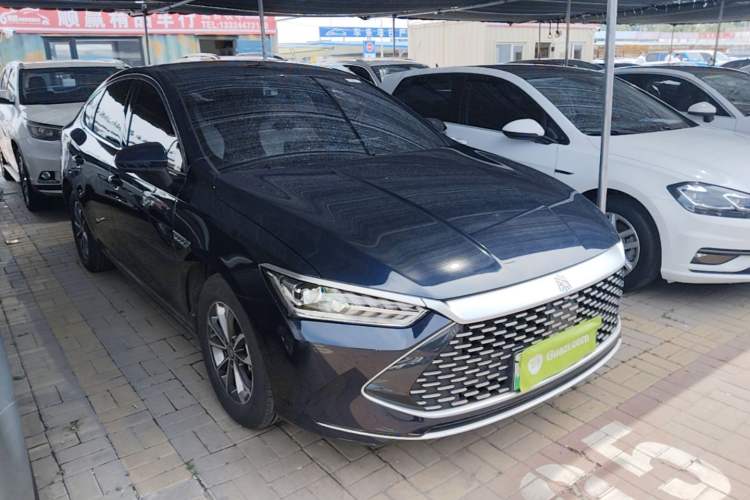Used BYD Qin PLUS 2023 Champion Edition DM-i 55KM Leading Model Front Right 45 Deg