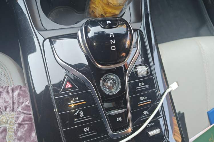 Used BYD Qin PLUS 2023 Champion Edition DM-i 55KM Leading Model Gear Lever