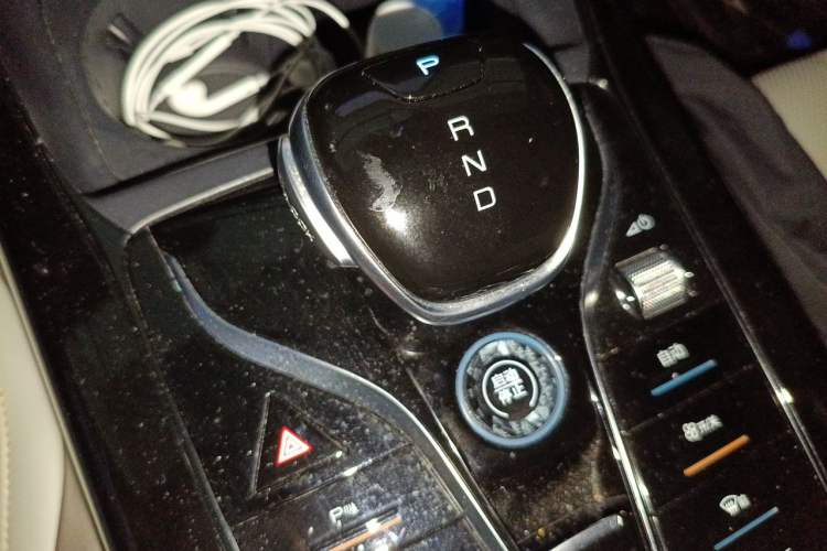 Used BYD Qin PLUS 2023 Champion Edition DM-i 55KM Leading Model Gear Lever