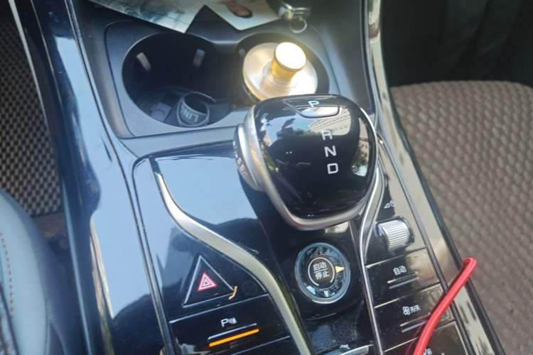 Used BYD Qin PLUS 2023 Champion Edition DM-i 55KM Leading Model Gear Lever