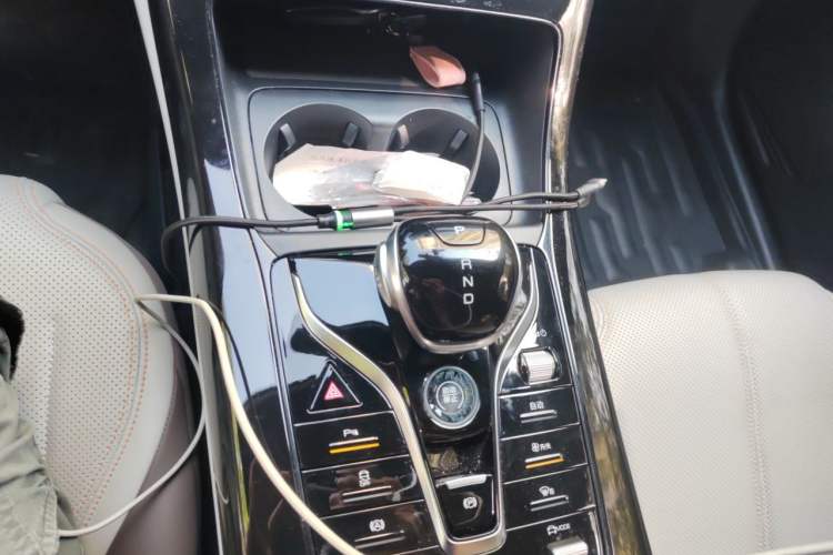 Used BYD Qin PLUS 2023 Champion Edition DM-i 55KM Leading Model Gear Lever