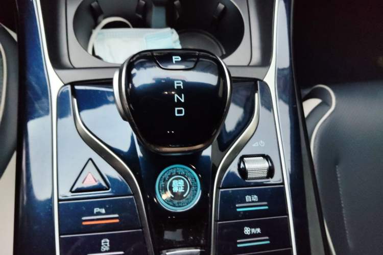 Used BYD Qin PLUS 2023 Champion Edition EV 420KM Superior Model Gear Lever