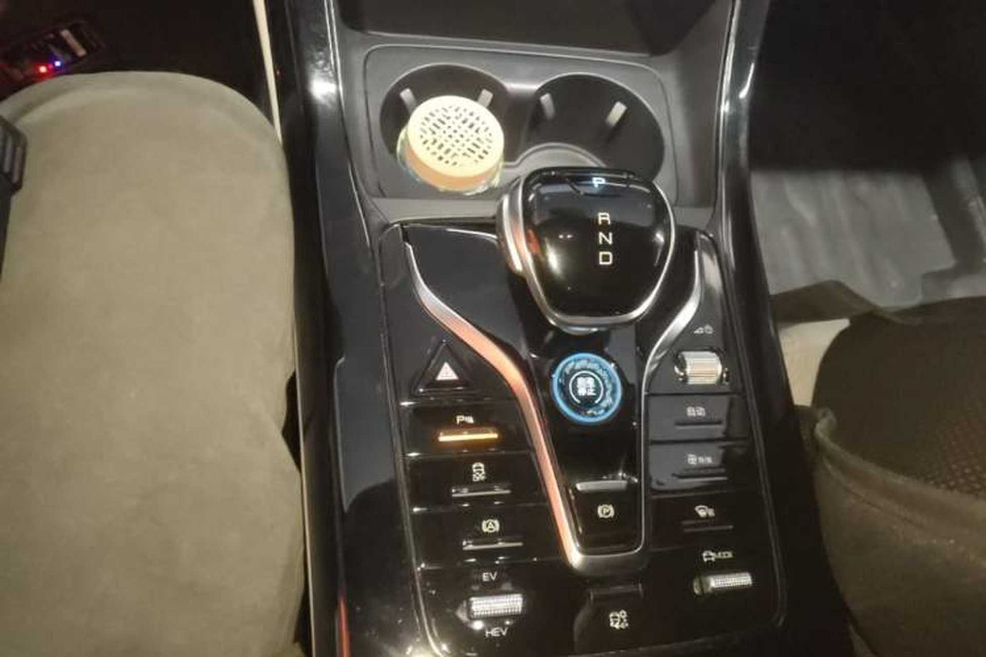 Used BYD Qin PLUS 2023 Champion Edition DM-i 55KM Leading Model Gear Lever