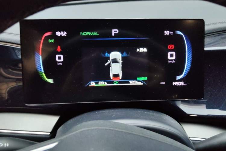 Used BYD Qin PLUS 2023 Champion Edition EV 420KM Superior Model Instrument Cluster