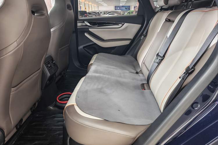 Used BYD Qin PLUS 2023 Champion Edition DM-i 120KM Leading Model Interior 3