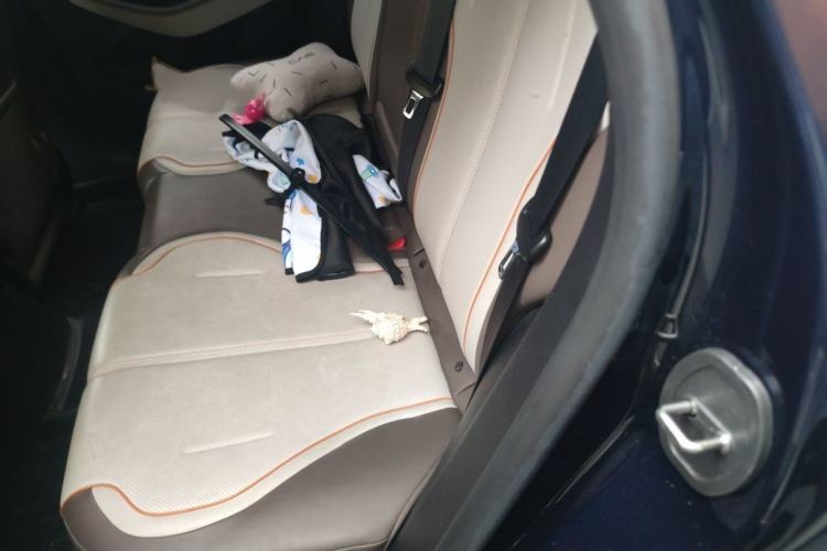 Used BYD Qin PLUS 2023 Champion Edition DM-i 120KM Leading Model Interior 4