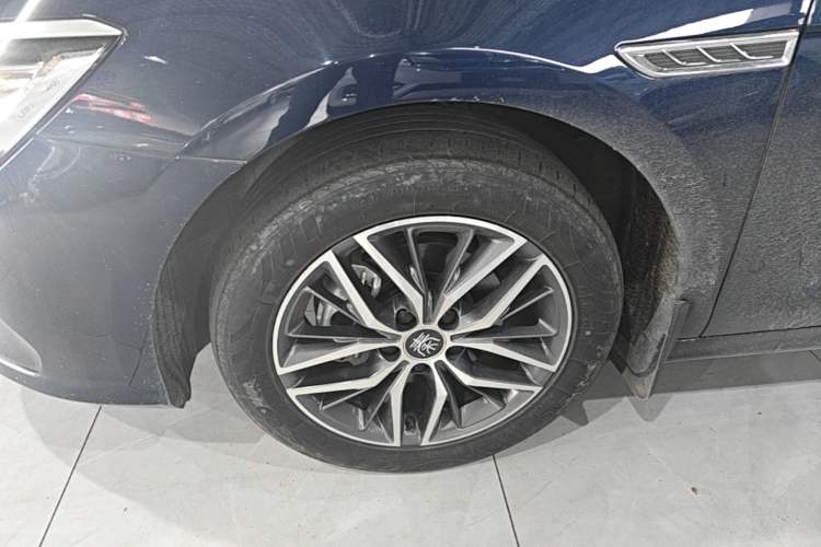 Used BYD Qin PLUS 2023 Champion Edition DM-i 120KM Leading Model Left Front Wheel Hub