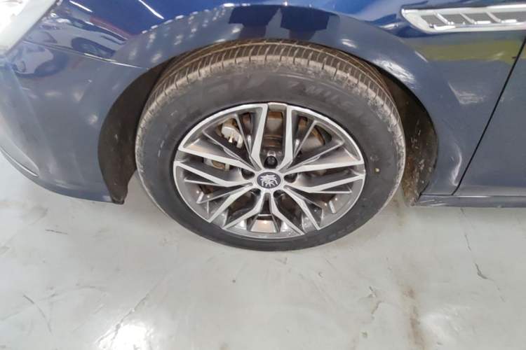 Used BYD Qin PLUS 2023 Champion Edition DM-i 55KM Superior Model Left Front Wheel Hub