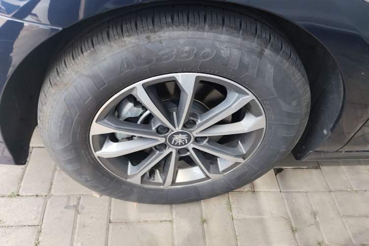 Used BYD Qin PLUS 2023 Champion Edition DM-i 55KM Leading Model Left Front Wheel Hub