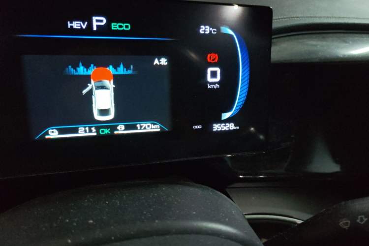 Used BYD Qin PLUS 2023 Champion Edition DM-i 120KM Leading Model Odometer Close Up