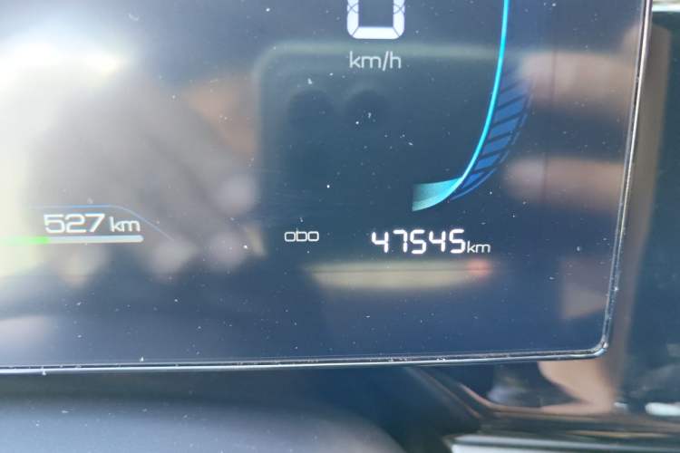 Used BYD Qin PLUS 2023 Champion Edition DM-i 120KM Leading Model Odometer Close Up