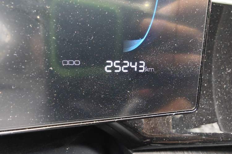 Used BYD Qin PLUS 2023 Champion Edition DM-i 55KM Leading Model Odometer Close Up