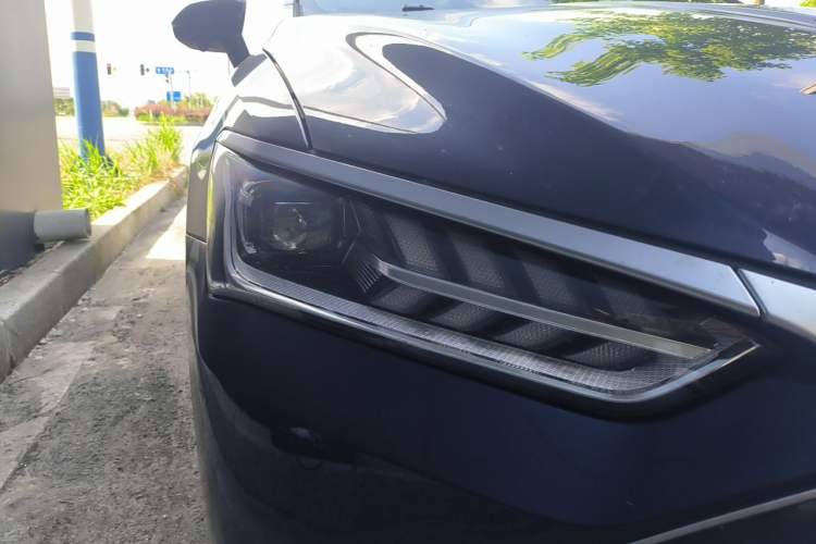 Used BYD Qin PLUS 2023 Champion Edition DM-i 55KM Leading Model Right Front Headlight