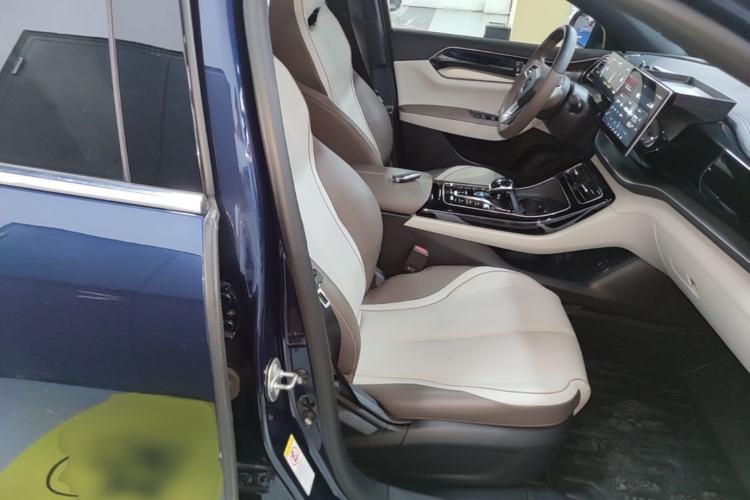 Used BYD Qin PLUS 2023 Champion Edition DM-i 55KM Superior Model Right Front Seat