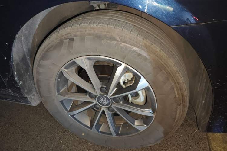 Used BYD Qin PLUS 2023 Champion Edition DM-i 55KM Leading Model Right Front Wheel Hub