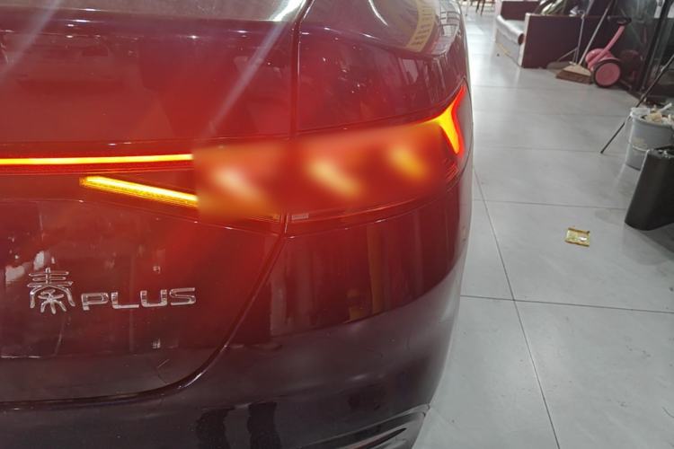 Used BYD Qin PLUS 2023 Champion Edition DM-i 120KM Leading Model Right Rear Taillight