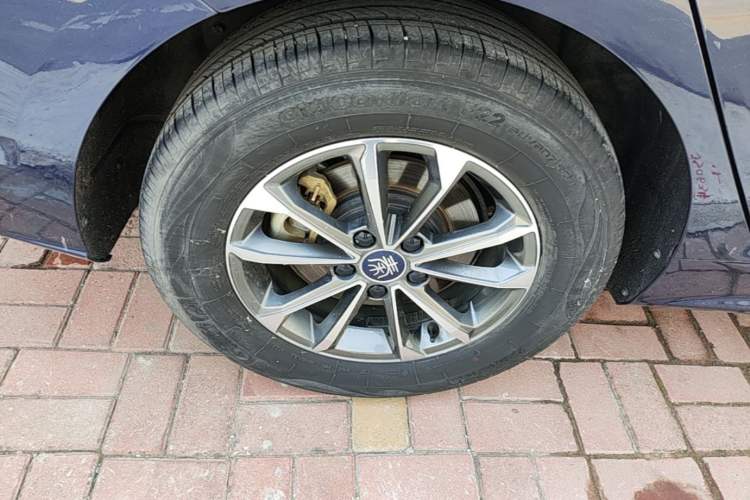Used BYD Qin PLUS 2023 Champion Edition DM-i 55KM Leading Model Right Rear Wheel Hub