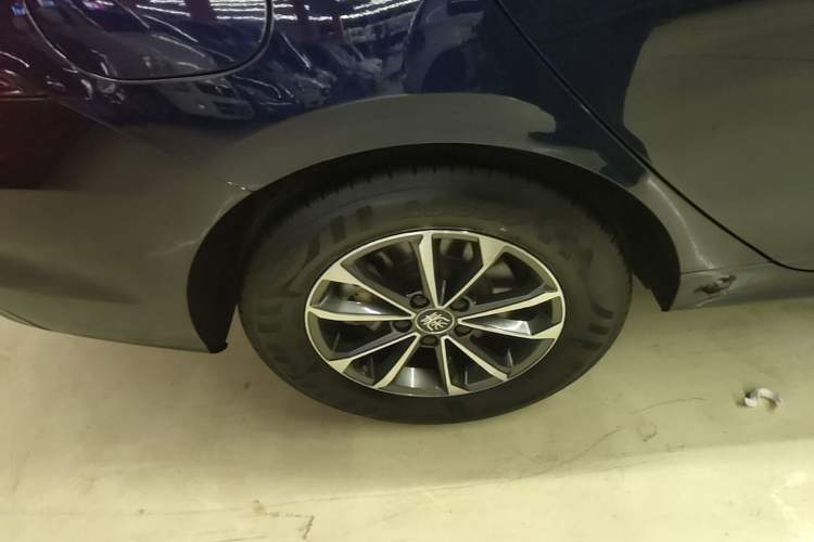 Used BYD Qin PLUS 2023 Champion Edition DM-i 55KM Leading Model Right Rear Wheel Hub