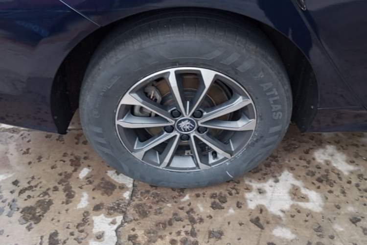 Used BYD Qin PLUS 2023 Champion Edition DM-i 55KM Leading Model Right Rear Wheel Hub