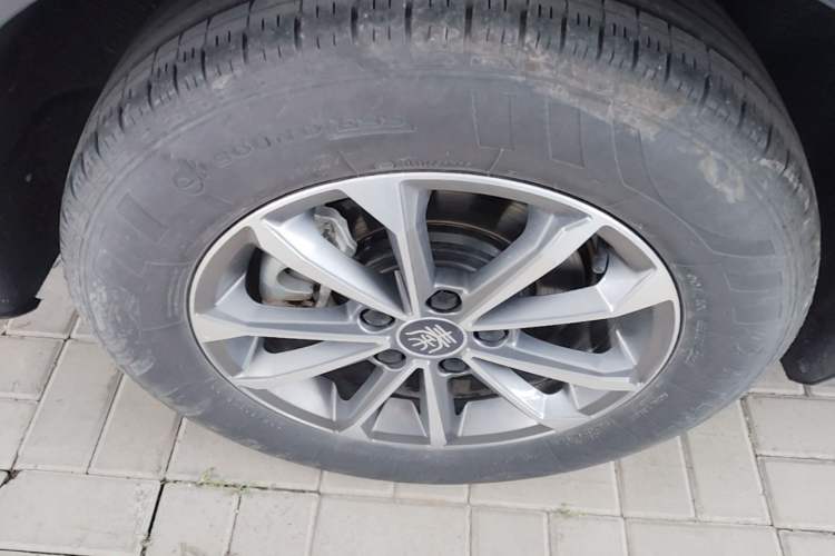 Used BYD Qin PLUS 2023 Champion Edition DM-i 55KM Leading Model Right Rear Wheel Hub