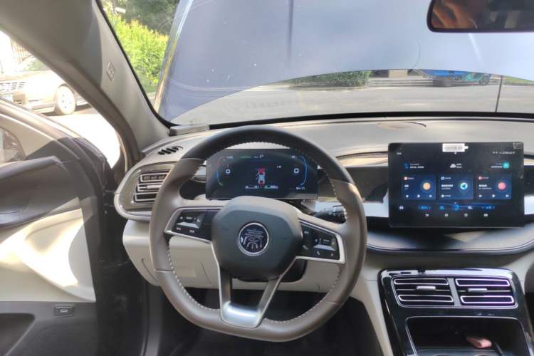 Used BYD Qin PLUS 2023 Champion Edition DM-i 55KM Leading Model Steering Wheel