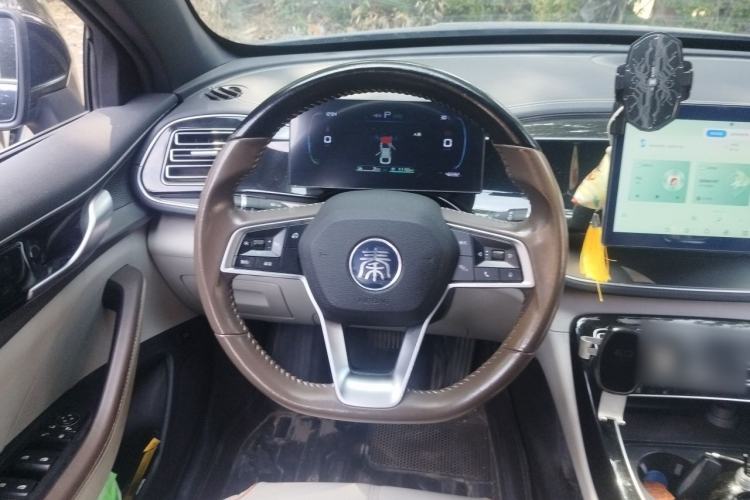 Used BYD Qin PLUS 2023 Champion Edition DM-i 120KM Leading Model Steering Wheel