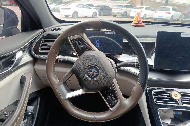 Used BYD Qin PLUS 2023 Champion Edition DM-i 120KM Leading Model Steering Wheel