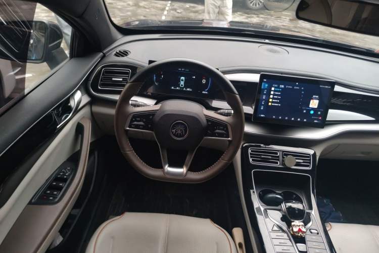 Used BYD Qin PLUS 2023 Champion Edition DM-i 120KM Leading Model Steering Wheel