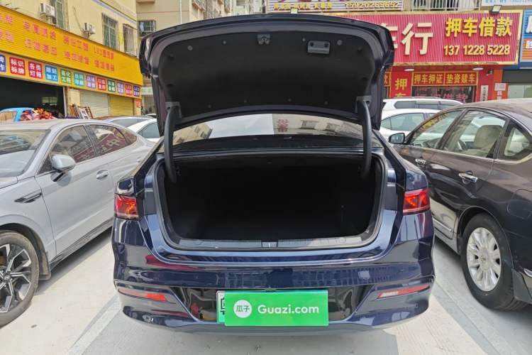 Used BYD Qin PLUS 2023 Champion Edition DM-i 55KM Leading Model Trunk