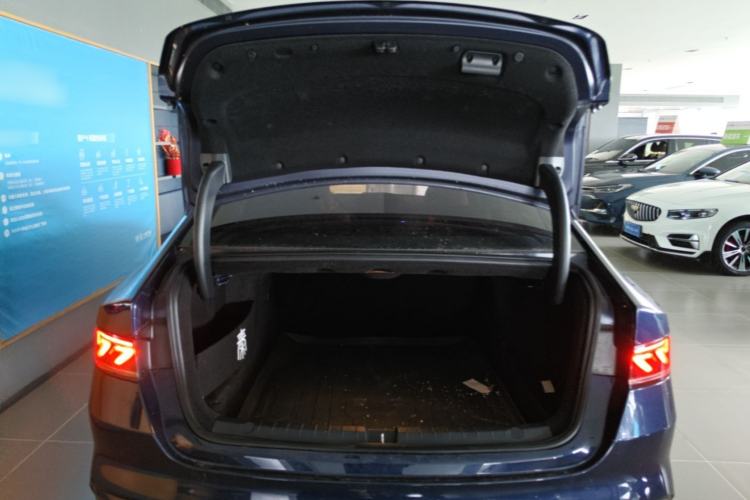 Used BYD Qin PLUS 2023 Champion Edition DM-i 55KM Leading Model Trunk