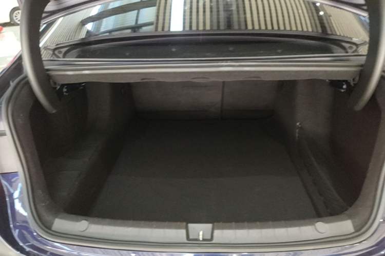 Used BYD Qin PLUS 2023 Champion Edition DM-i 55KM Leading Model Trunk