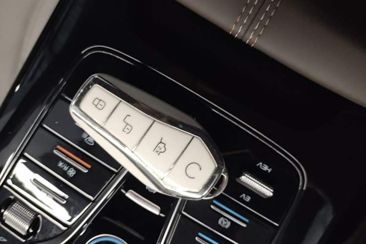 Used BYD Qin PLUS 2023 Champion Edition DM-i 55KM Leading Model Vehicle Key