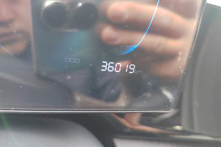 Used BYD Qin PLUS 2023 Champion Edition DM-i 55KM Leading Model Odometer Close Up