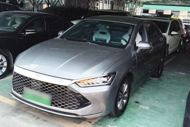 BYD Qin PLUS 2023 Champion Edition DM-i 55KM Leading Model d’occasion