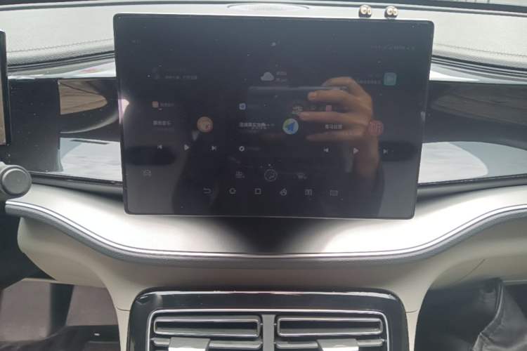 Used BYD Qin PLUS 2023 Champion Edition DM-i 55KM Superior Model Audio And AC Panel