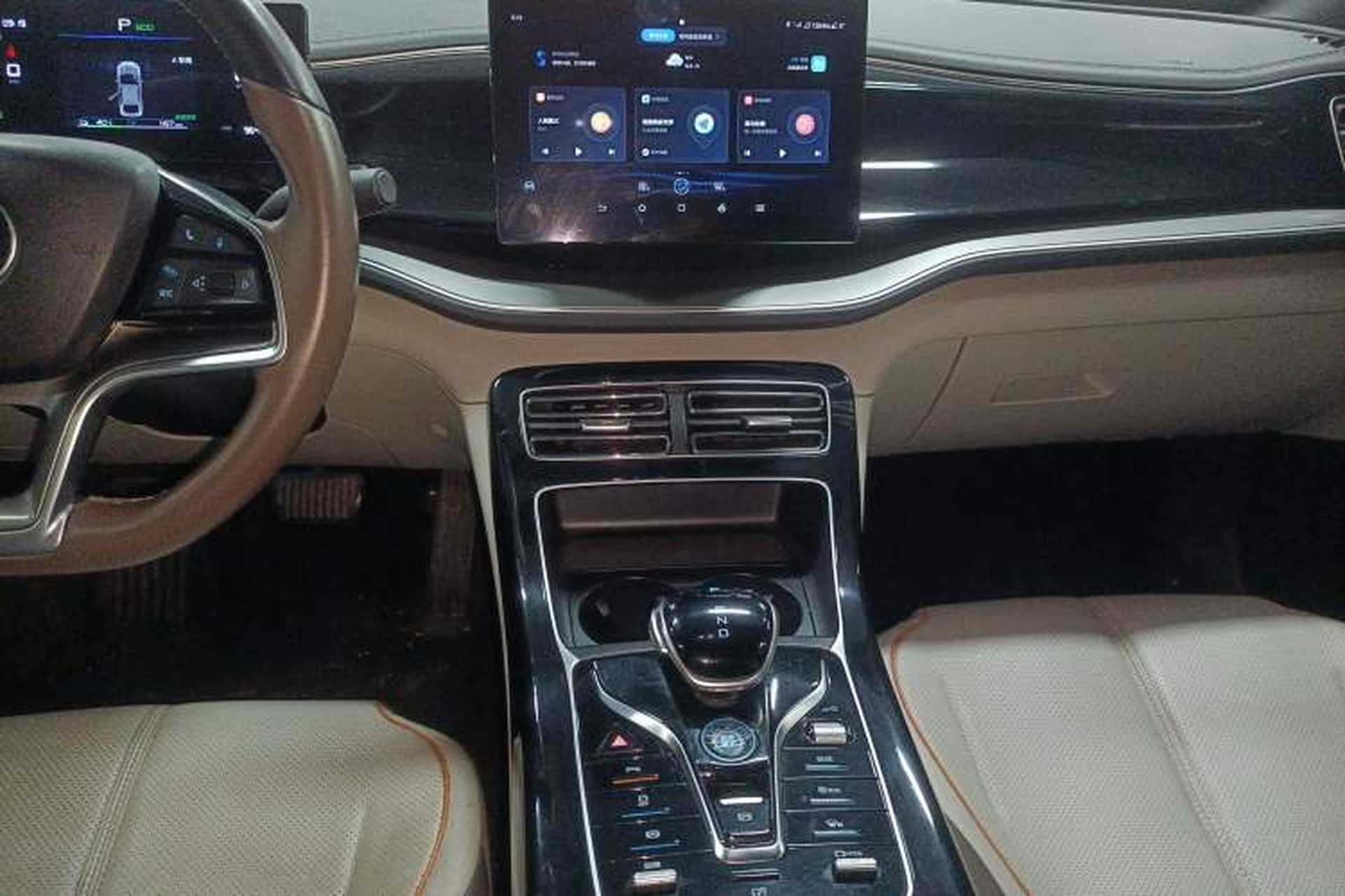 Used BYD Qin PLUS 2023 Champion Edition EV 420KM Leading Model Audio And AC Panel