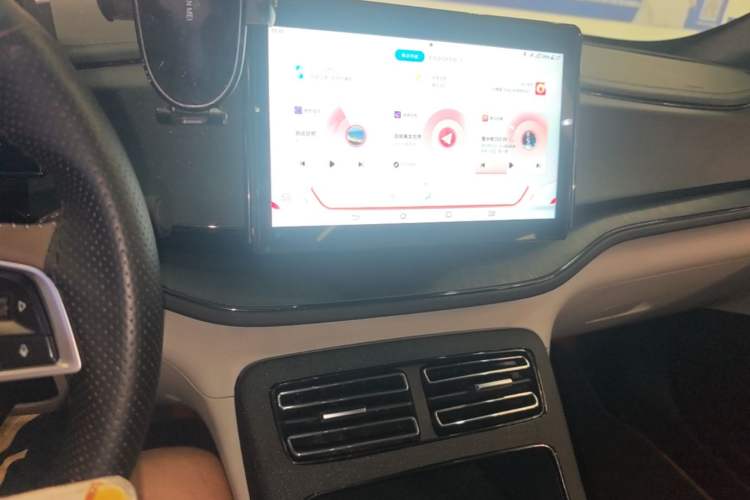 Used BYD Qin PLUS 2023 Champion Edition DM-i 55KM Leading Model Audio And AC Panel
